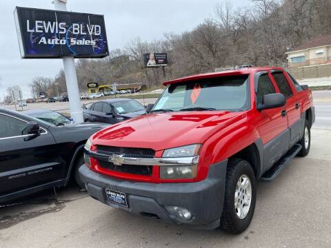 2005 Chevrolet Avalanche for sale at Lewis Blvd Auto Sales in Sioux City IA
