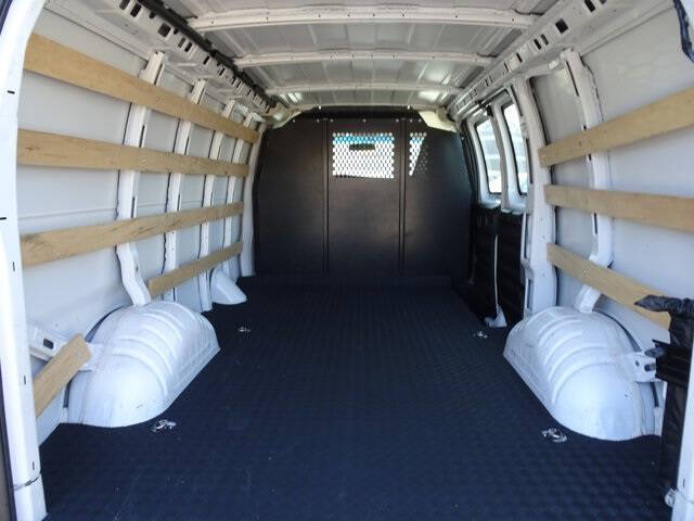 2023 Chevrolet Express 2500