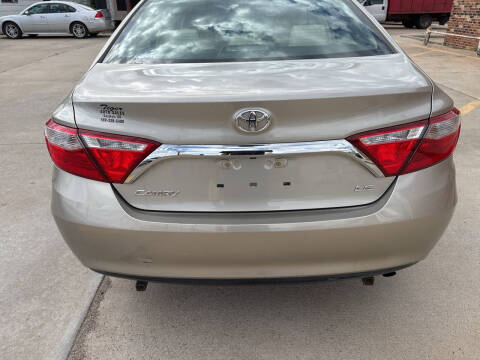 2017 Toyota Camry LE