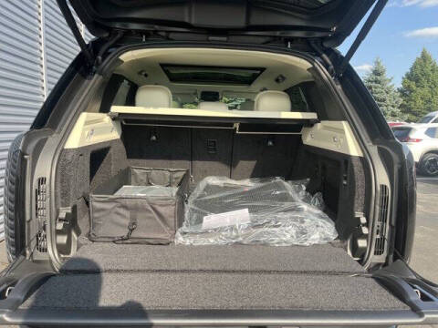 2025 Land Rover Range Rover P530 SE