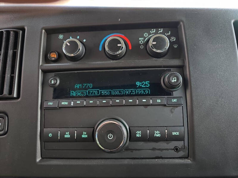 2024 Chevrolet Express 2500