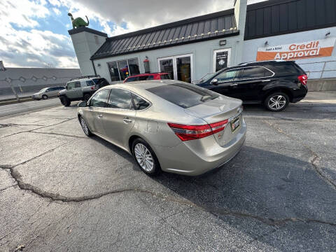 2013 Toyota Avalon Hybrid XLE Touring