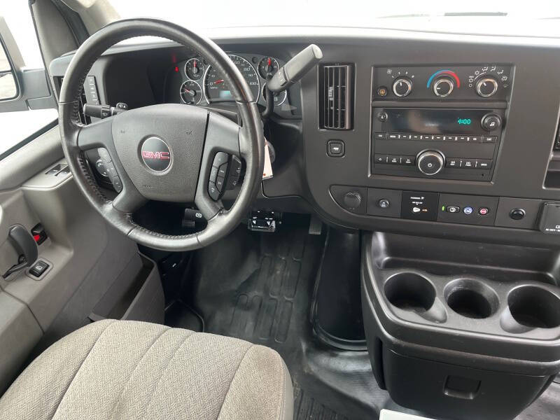 2023 GMC Savana 2500