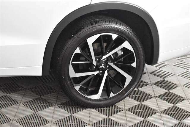 2023 Mitsubishi Outlander SEL