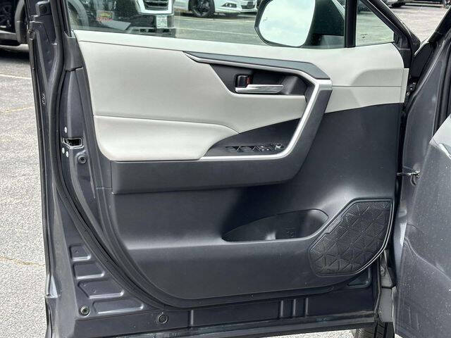 2019 Toyota RAV4 Hybrid XLE