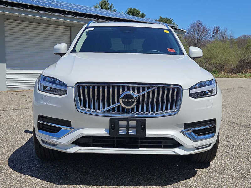 2025 Volvo XC90 B6 Plus Bright Theme 7P