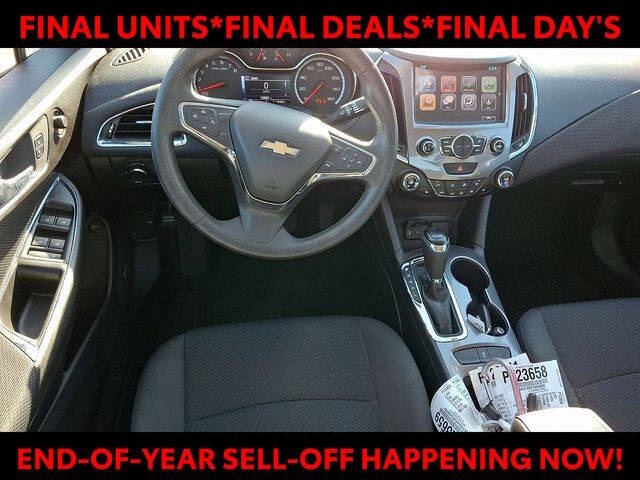 2017 Chevrolet Cruze LT Auto