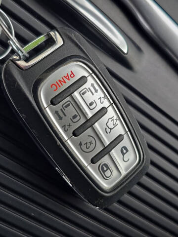 2024 Chrysler Pacifica Plug-In Hybrid Select