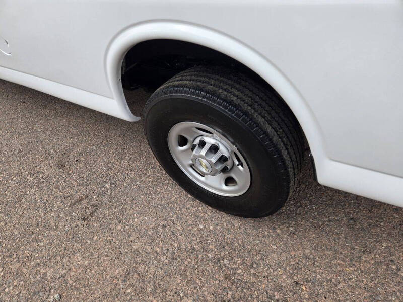 2021 Chevrolet Express 2500