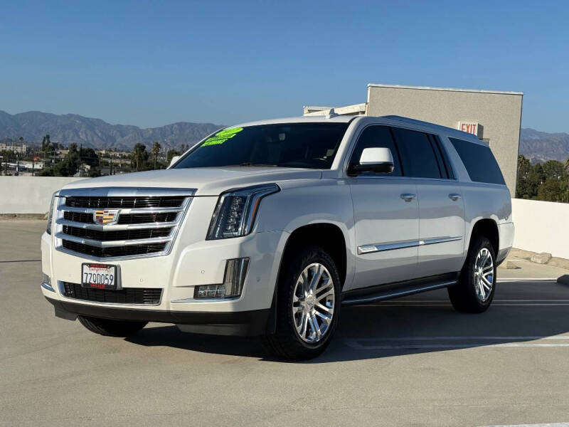 2017 Cadillac Escalade ESV Standard
