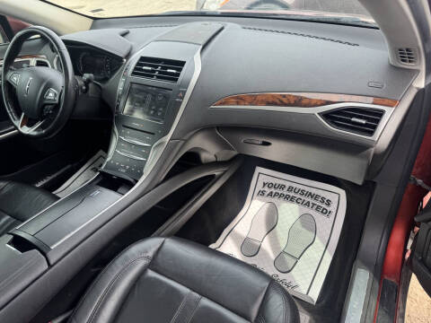 2014 Lincoln MKZ