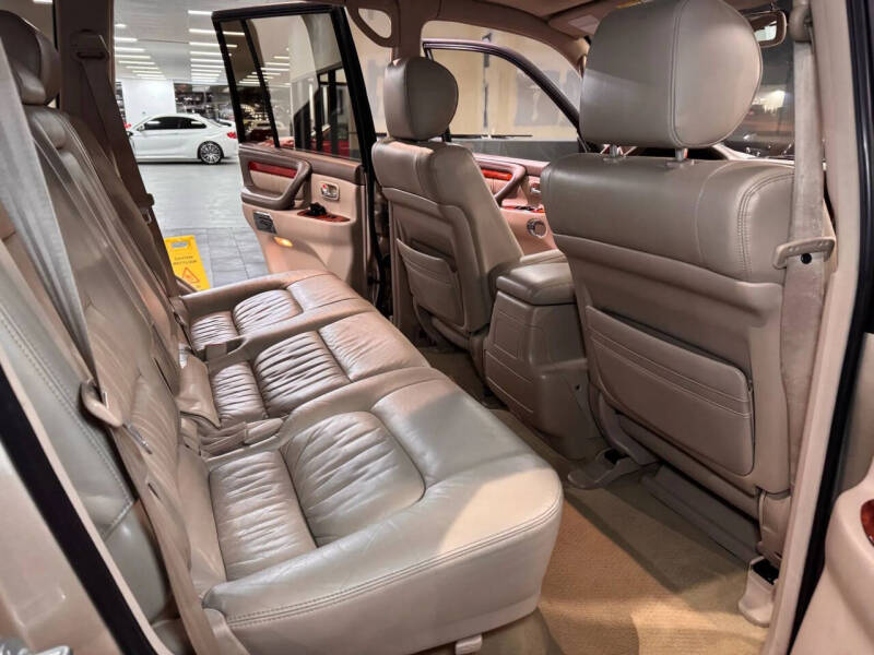 2001 Lexus LX 470