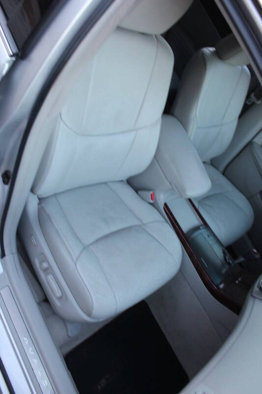 2011 Toyota Avalon Limited