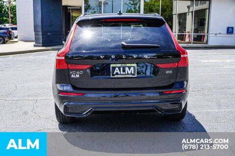 2024 Volvo XC60 B5 Plus Dark Theme