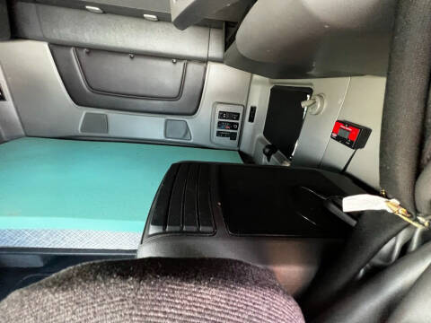 2018 International LT625