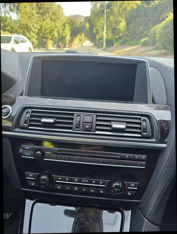 2012 BMW 6 Series 650i