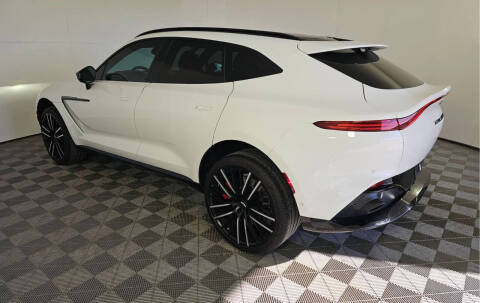 2023 Aston Martin DBX