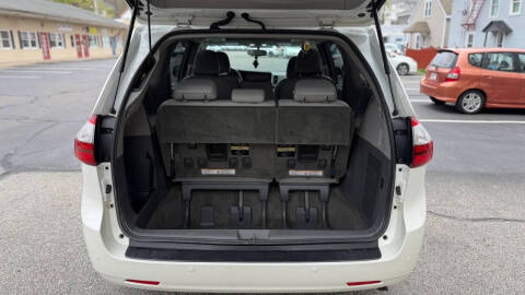 2017 Toyota Sienna