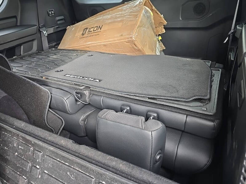 2025 Toyota Sequoia Platinum