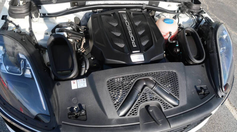 2018 Porsche Macan S