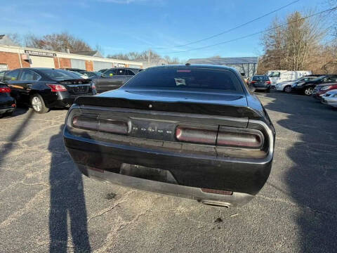 2019 Dodge Challenger SXT
