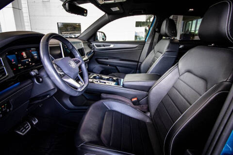 2024 Volkswagen Atlas Cross Sport SEL R-Line 4Motion