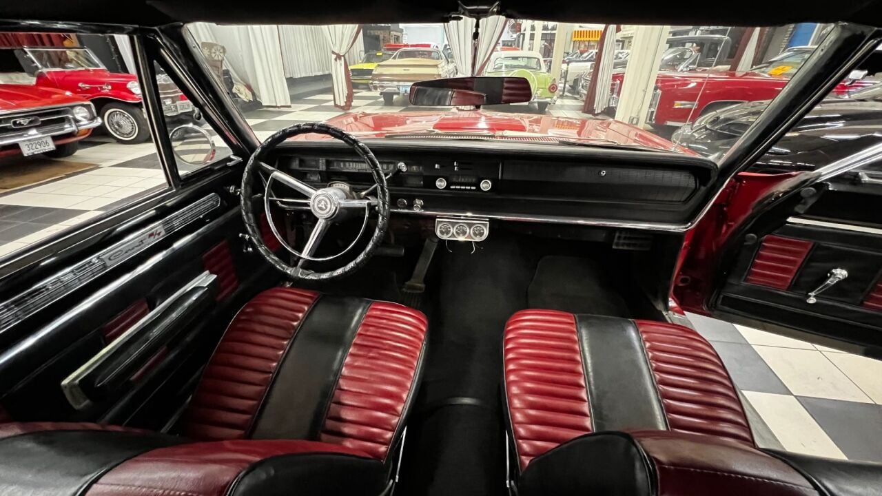 1967 Dodge Coronet 30