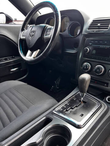 2012 Dodge Challenger SXT