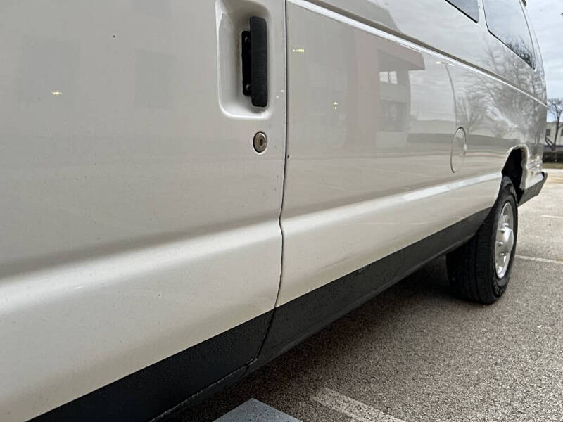 2013 Ford E-Series E-350 SD