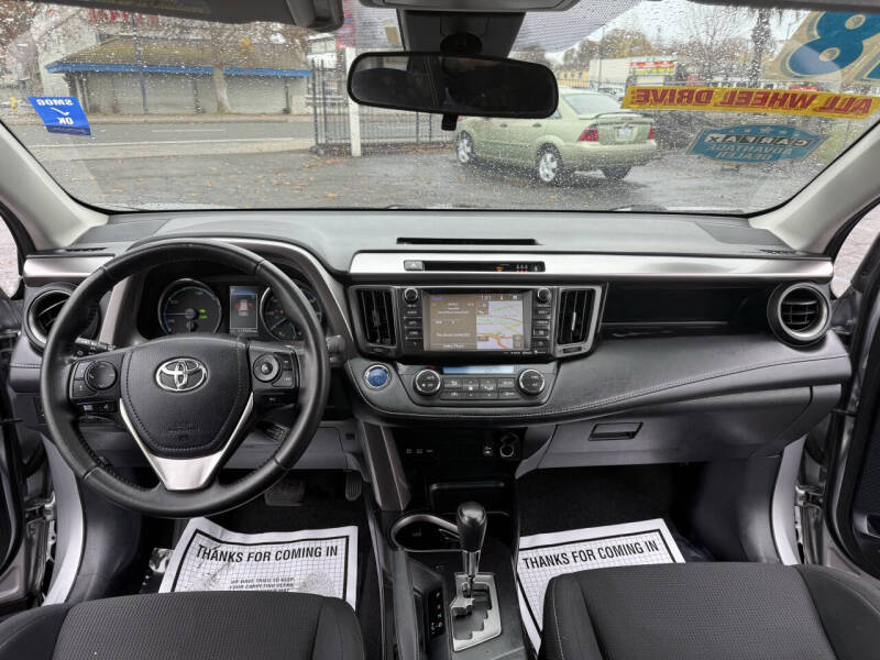 2018 Toyota RAV4 Hybrid XLE