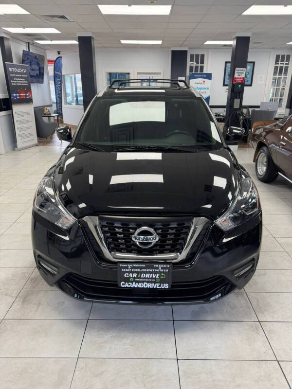 2020 Nissan Kicks SR