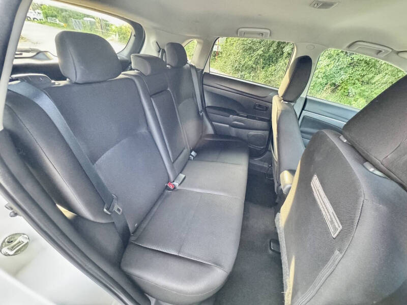 2015 Mitsubishi Outlander Sport 2.4 ES