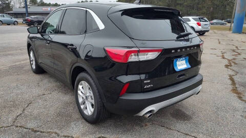 2020 Ford Escape SE