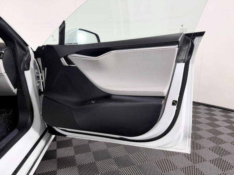 2016 Tesla Model S