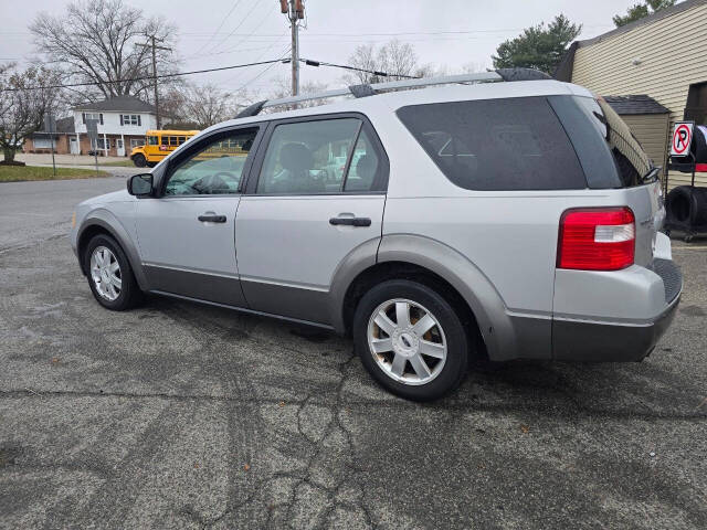 2005 Ford Freestyle for sale at QUEENSGATE AUTO SALES in York, PA