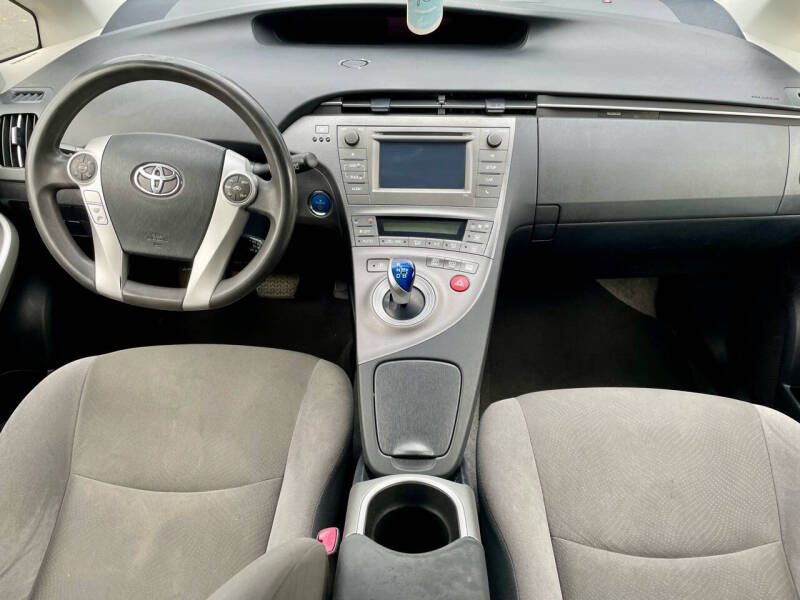 2013 Toyota Prius Two