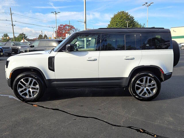 2024 Land Rover Defender 110 P300 S