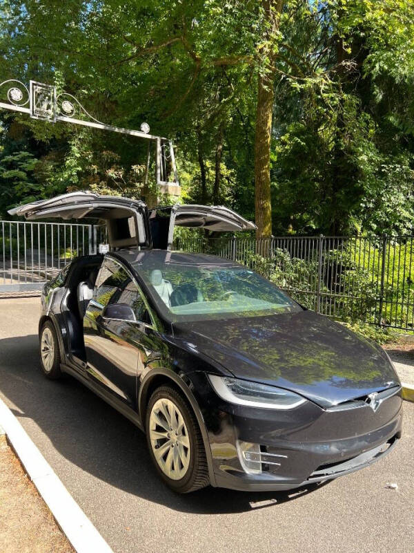 2017 Tesla Model X 90D