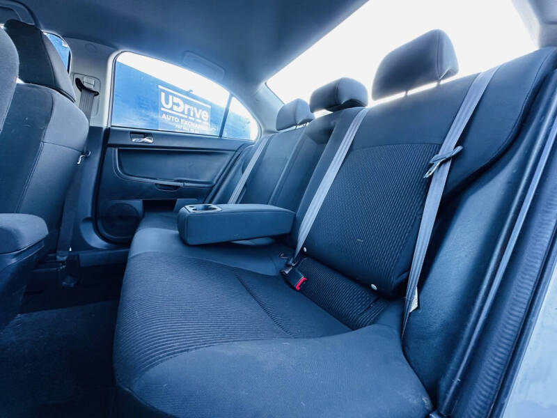 2017 Mitsubishi Lancer ES