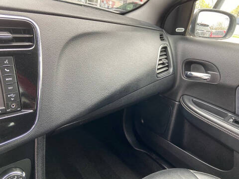 2012 Chrysler 200 S