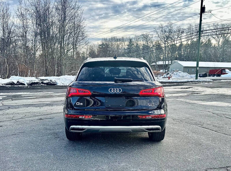 2018 Audi Q5 2.0T quattro Premium Plus