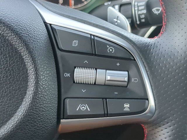 2023 Genesis G70
