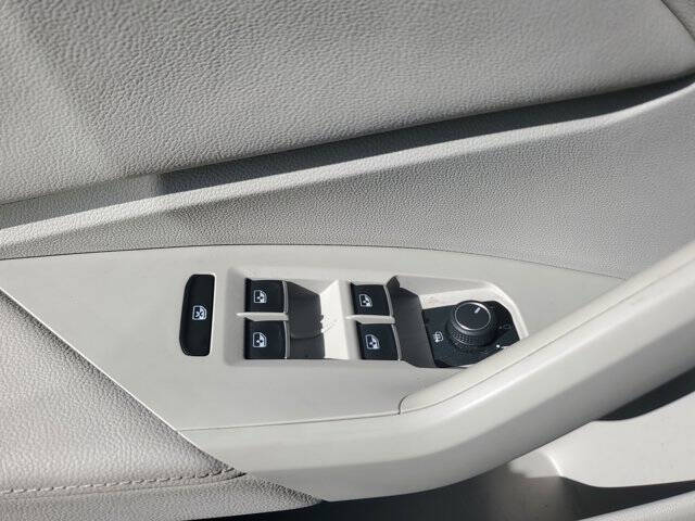 2023 Volkswagen Jetta SE