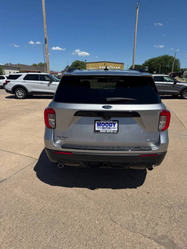 2024 Ford Explorer ST-Line