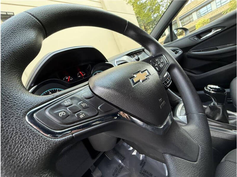 2017 Chevrolet Cruze LT Manual