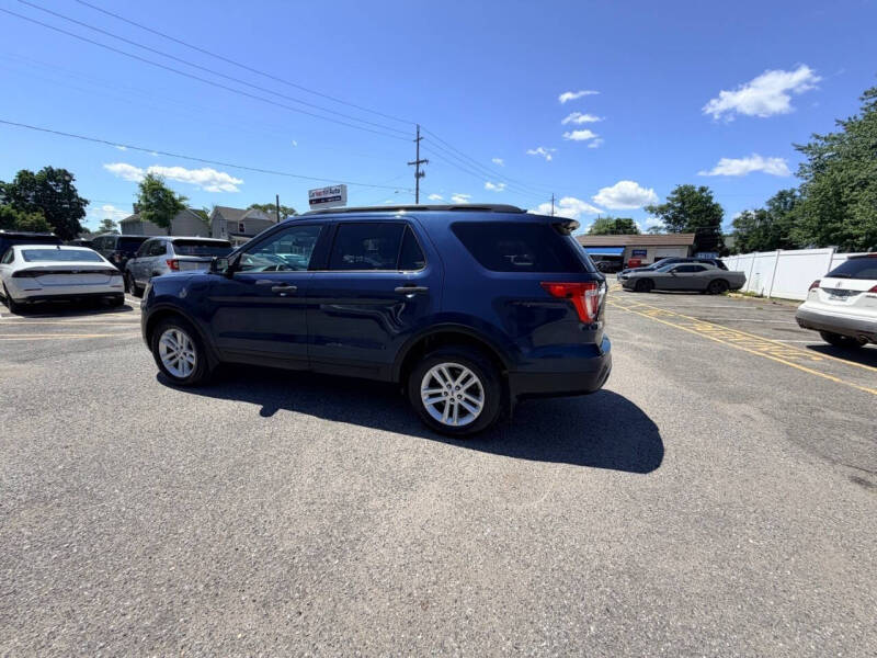 2016 Ford Explorer
