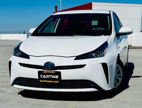 2022 Toyota Prius LE