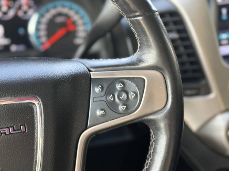 2017 GMC Yukon Denali