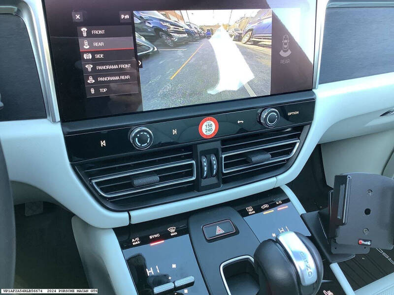 2024 Porsche Macan GTS