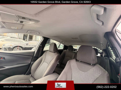 2016 Toyota Prius Two